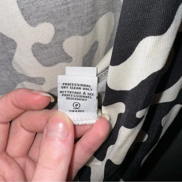 Diane Von Furstenberg Julian 100% Silk Jersey Wrap Dress Black and White - Picture 8 of 11